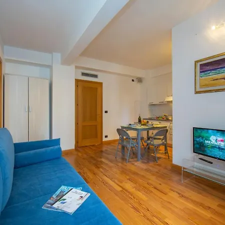 Apartamento Savoia Schubert 0-23 *